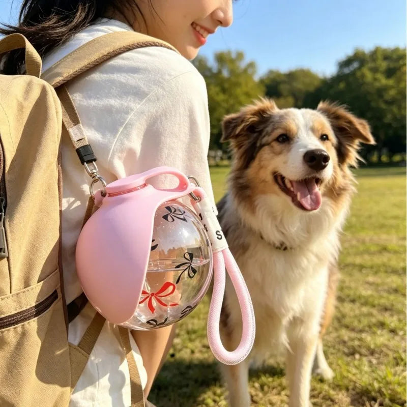 1PCS 545ml Portable & Hangable & Lightweight Pet Water Bottle for On-the-Go Outdoor Use Food-grade Silicone Bottle Dog Supplies